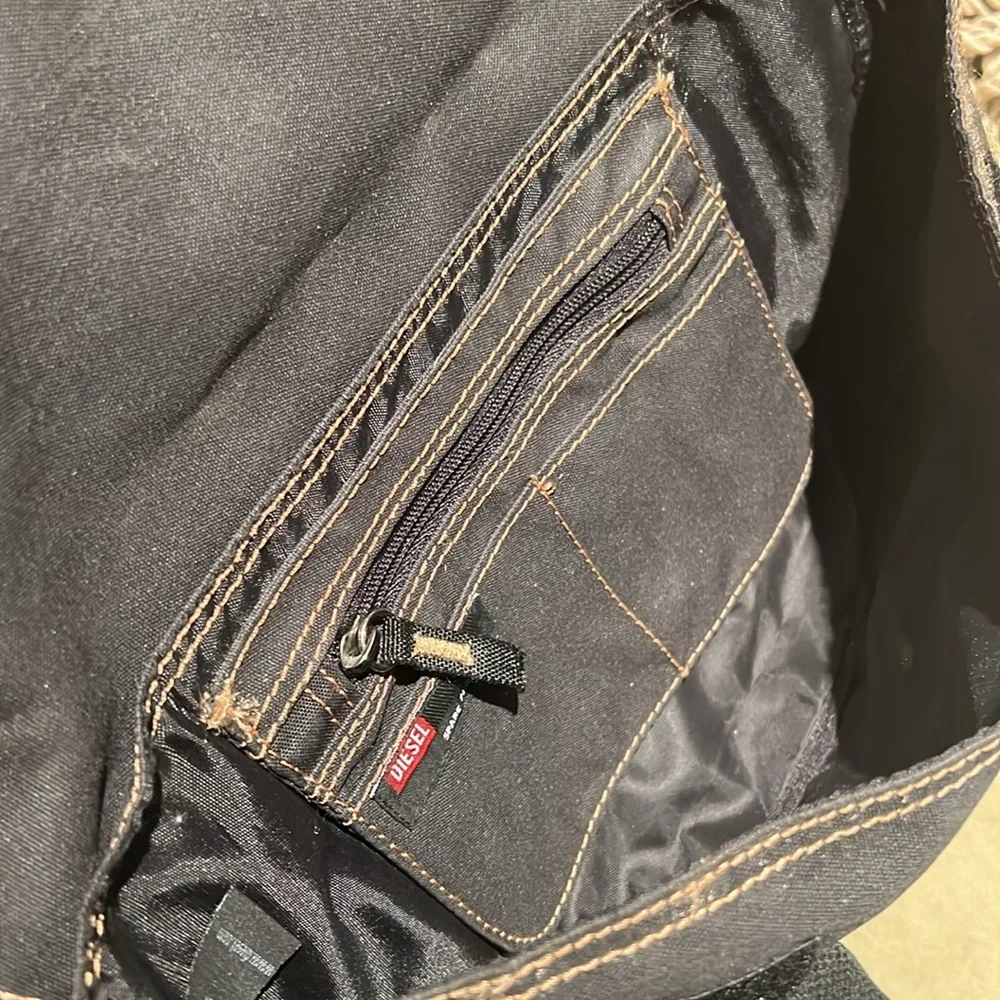 Diesel Grey Nylon with Leather Accent Shoulder Purse 💖🤩 - Picture 10 of 14